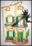 Tegola in rilievo con doppio balcone e scaletta
