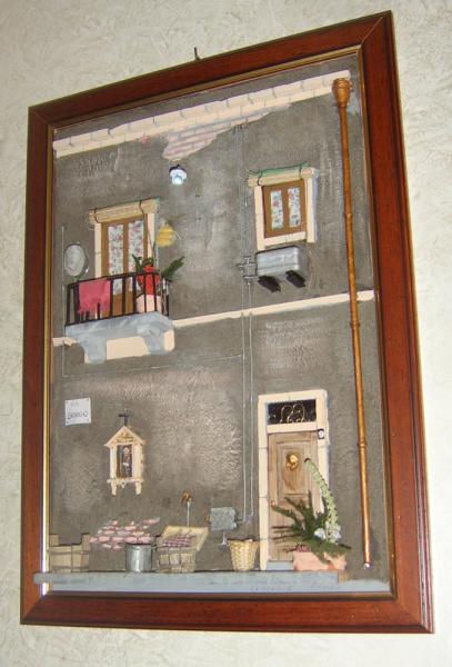 Quadro in rilievo, facciata antica