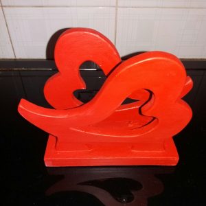 Portatovaglioli in legno a forma di cuore, colore rosso